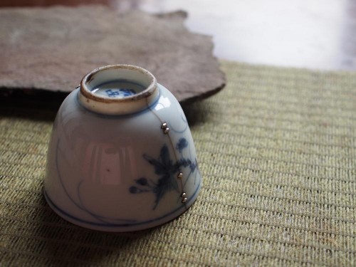 Japanese Teacup | Metal staple repair