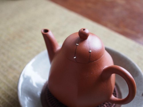 Zhuni Yixing Teapot | Metal Staple Repair